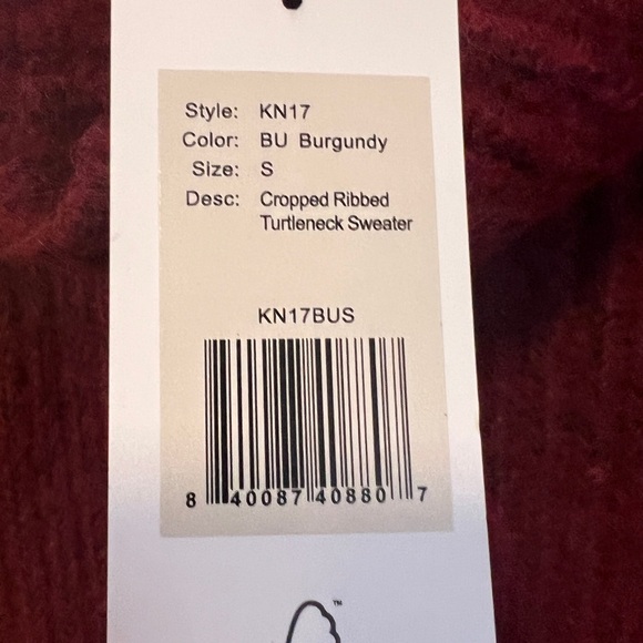 Thakoon turtleneck cropped sweater NWT size Small.
Burgund, Alpaca blend - Picture 3 of 6